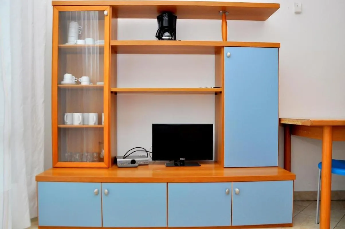 Bright Flat Next To The Beach In Bibione - Beahost