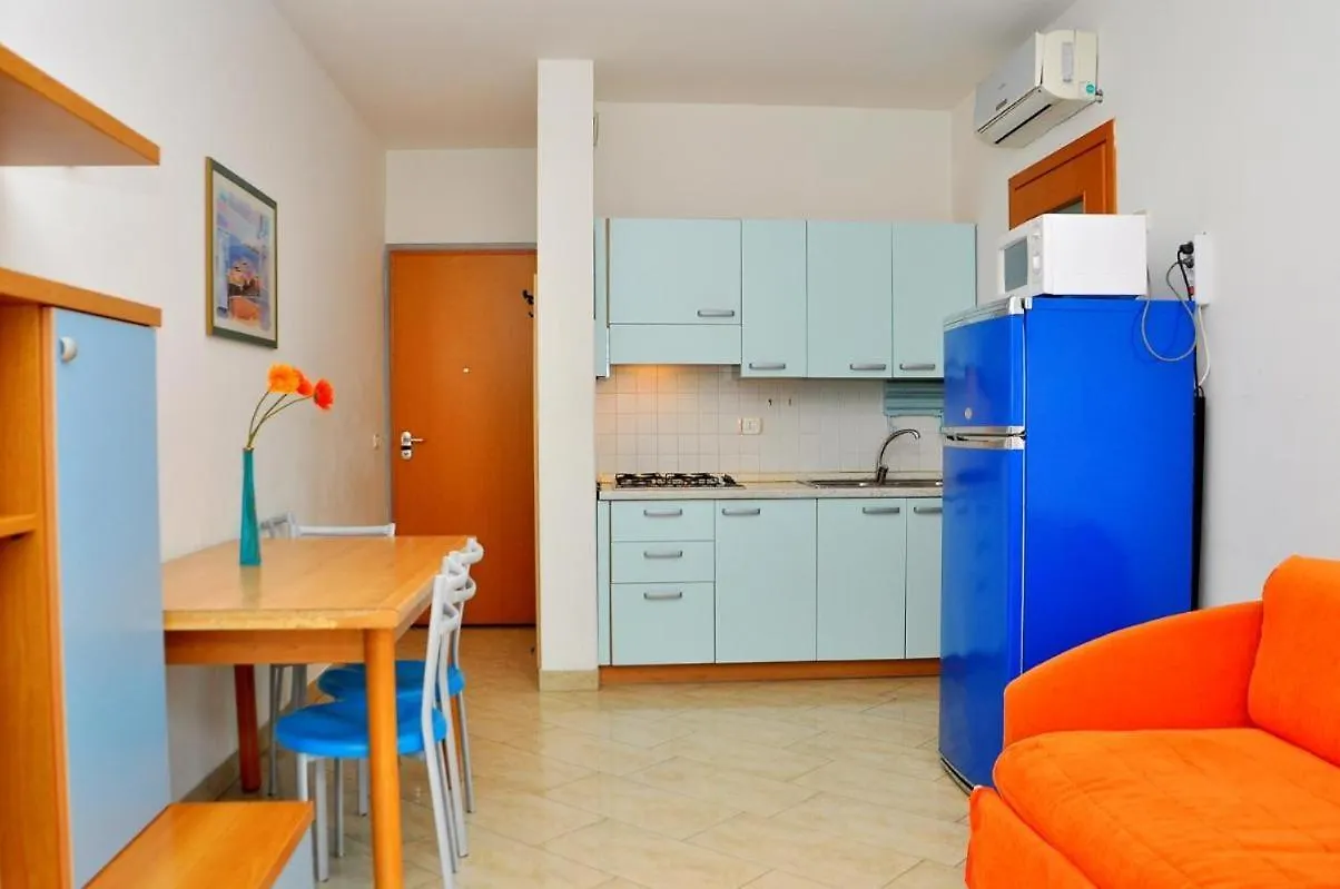 Apartment Bright Flat Next To The Beach In Bibione - Beahost